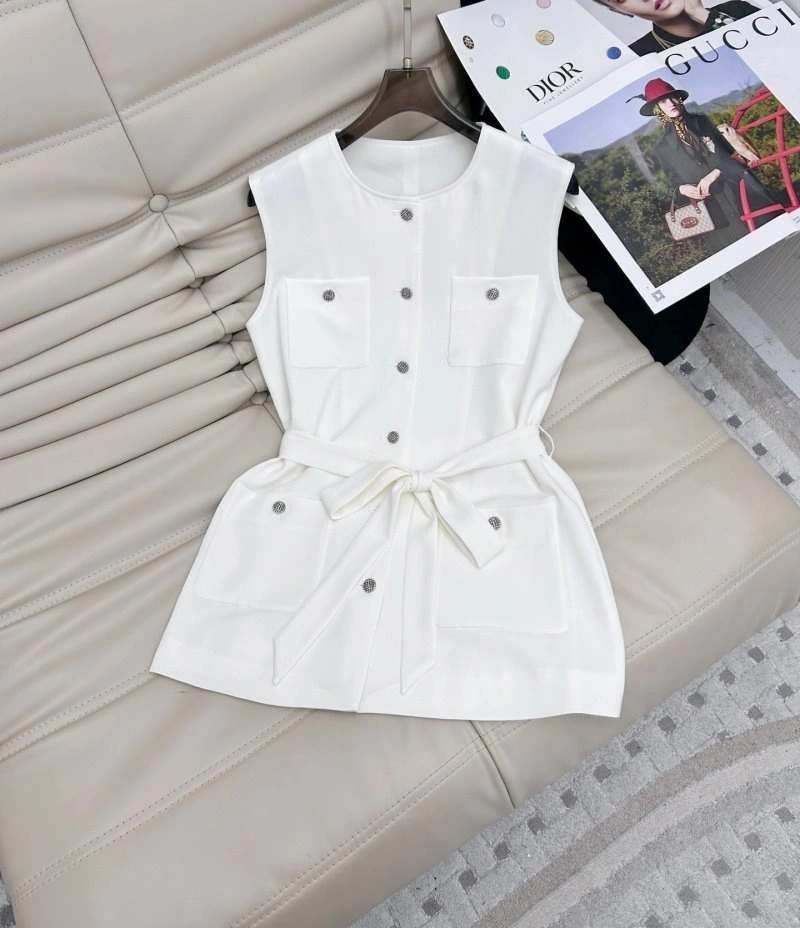 ModernLook Unclassified Brand Short Suits 147347