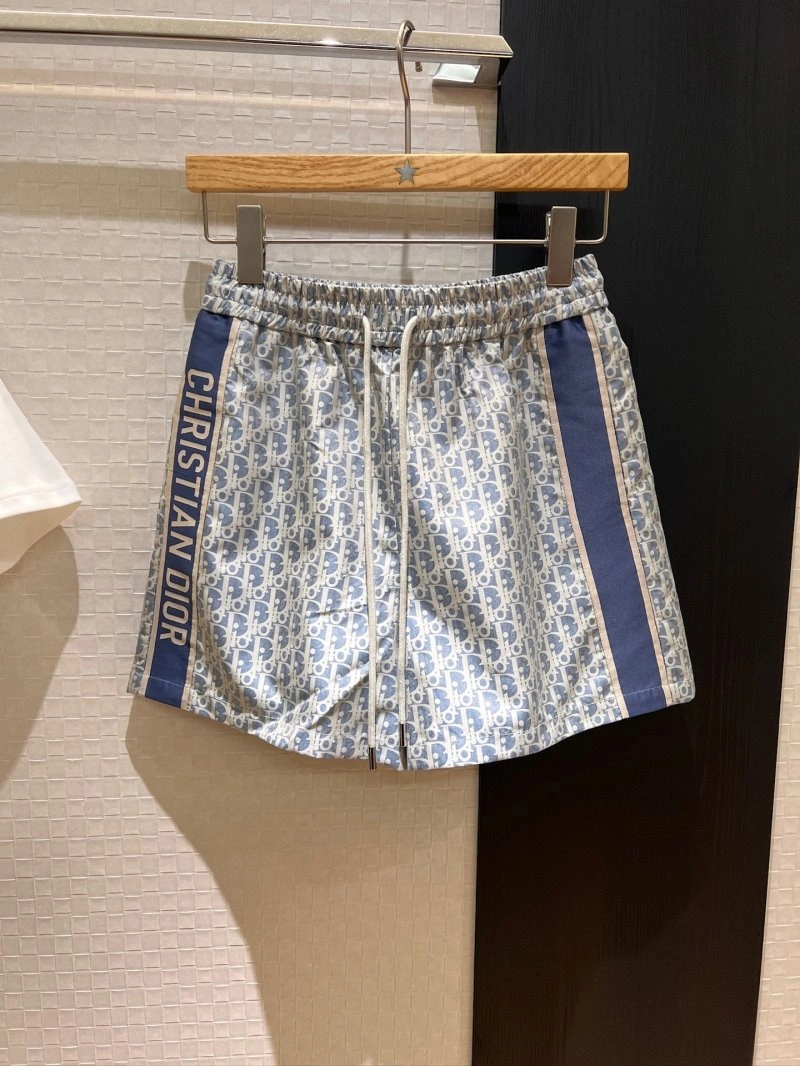 Vibrant Unclassified Brand Short Suits 147344