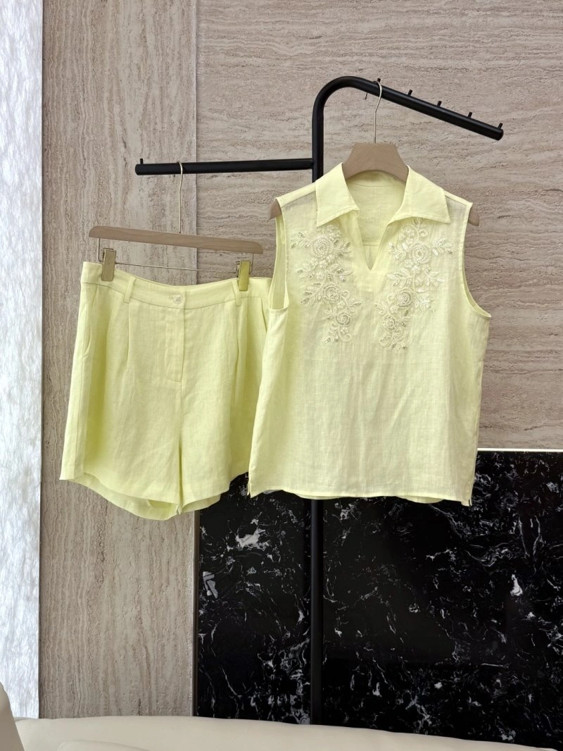 Unclassified Brand Short Suits ZipUp 153573