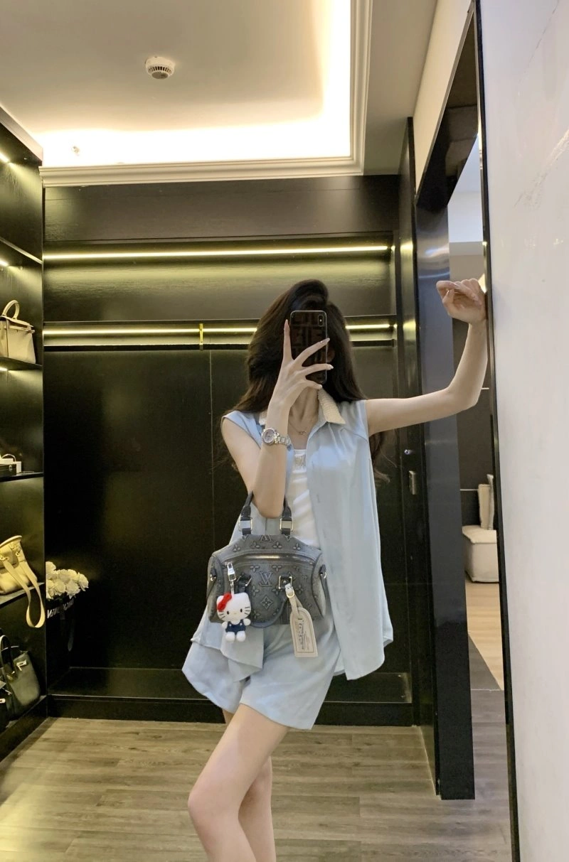 Soft Unclassified Brand Short Suits 153568