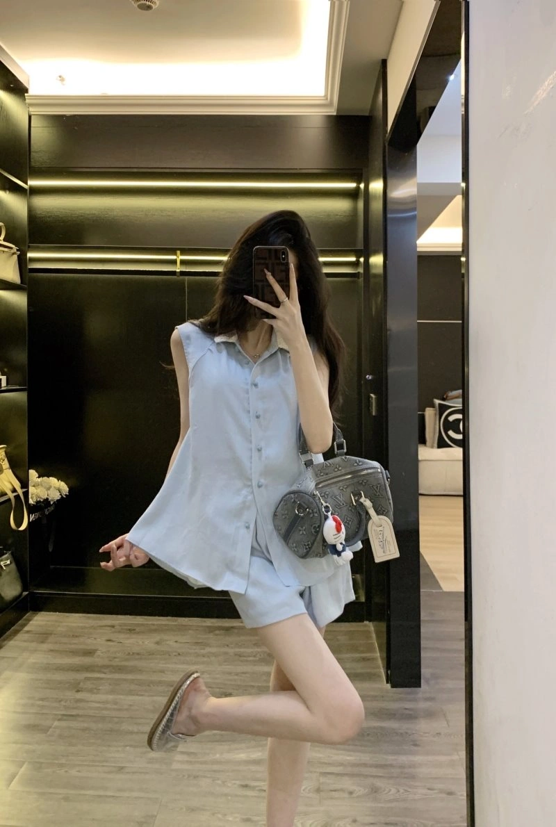 Soft Unclassified Brand Short Suits 153568