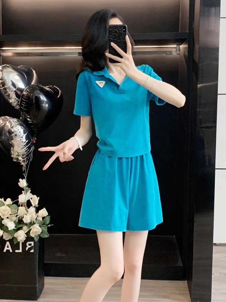 Versatile Unclassified Brand Short Suits 153566