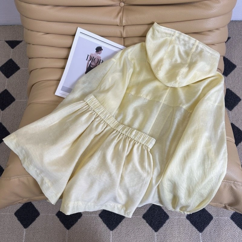 Upgraded Unclassified Brand Short Suits 153564