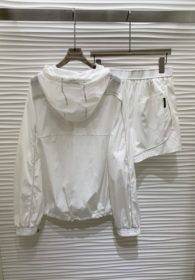 Effortless Unclassified Brand Short Suits 153560