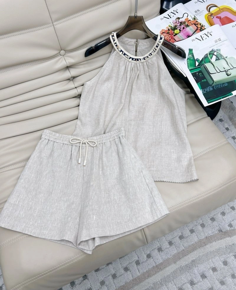 Stretchable Unclassified Brand Short Suits 153541