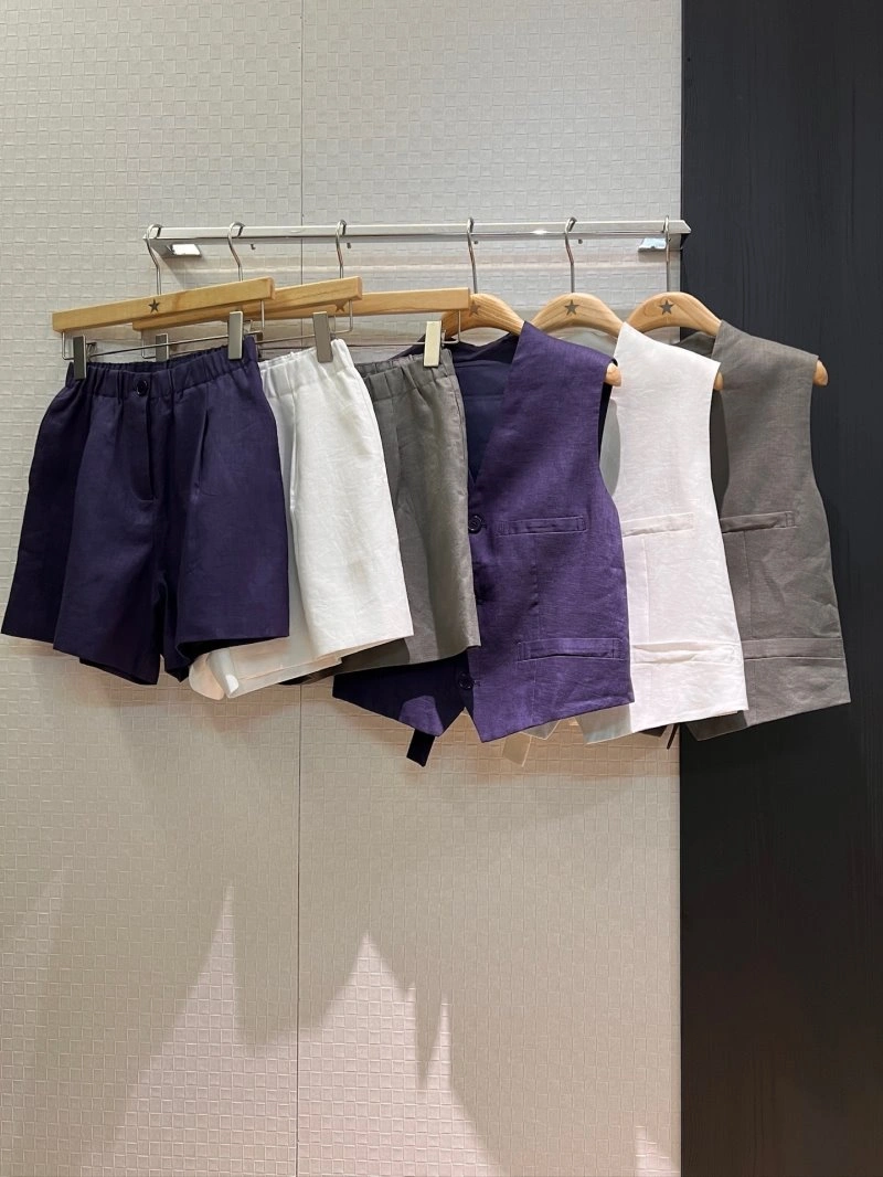Sporty Unclassified Brand Short Suits 153548