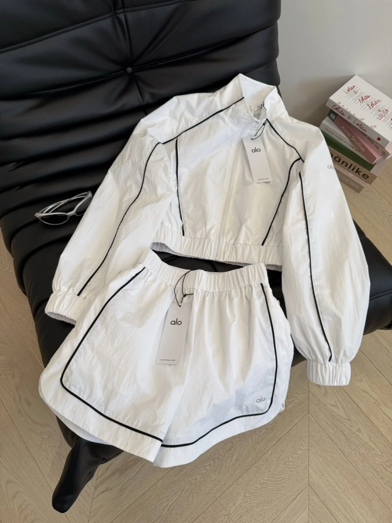 Unclassified Brand Short Suits Lightweight 153539