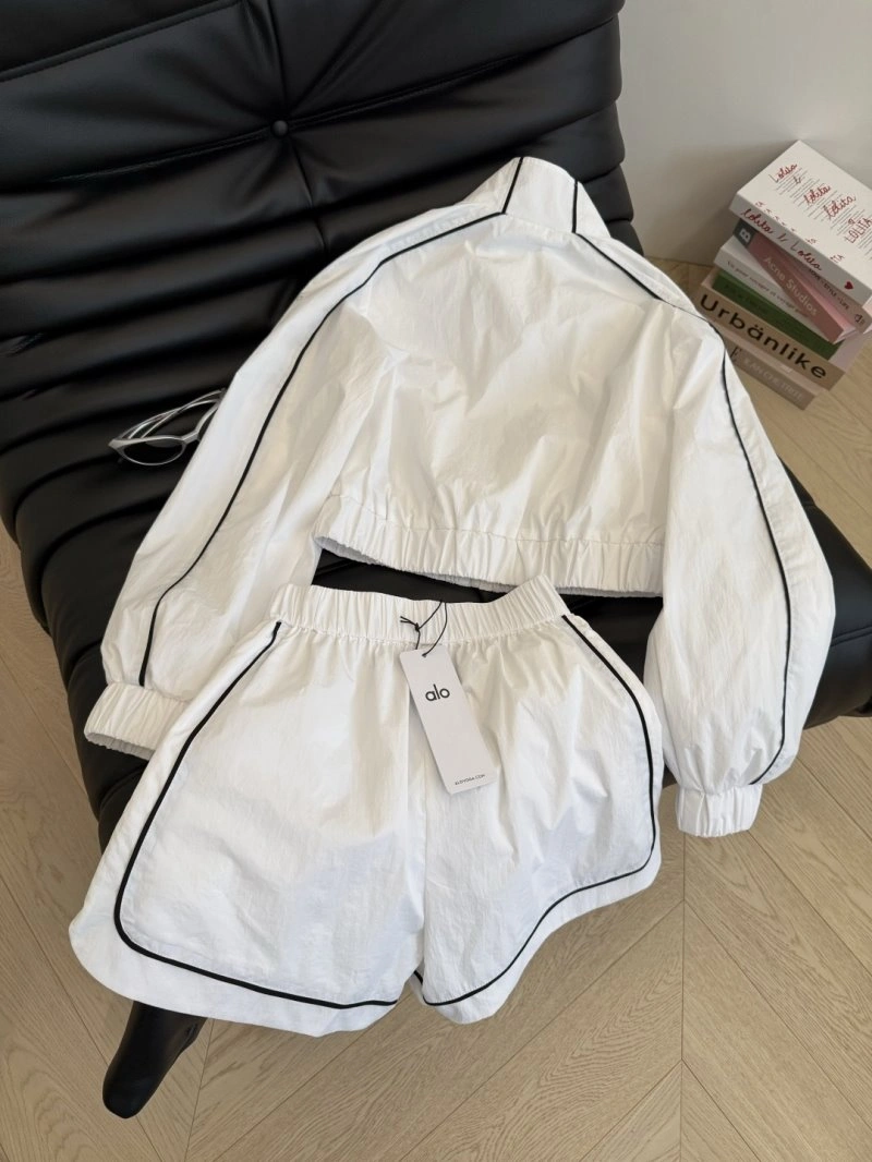 Unclassified Brand Short Suits Lightweight 153539
