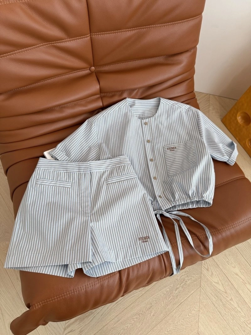 BestValue Unclassified Brand Short Suits 152548