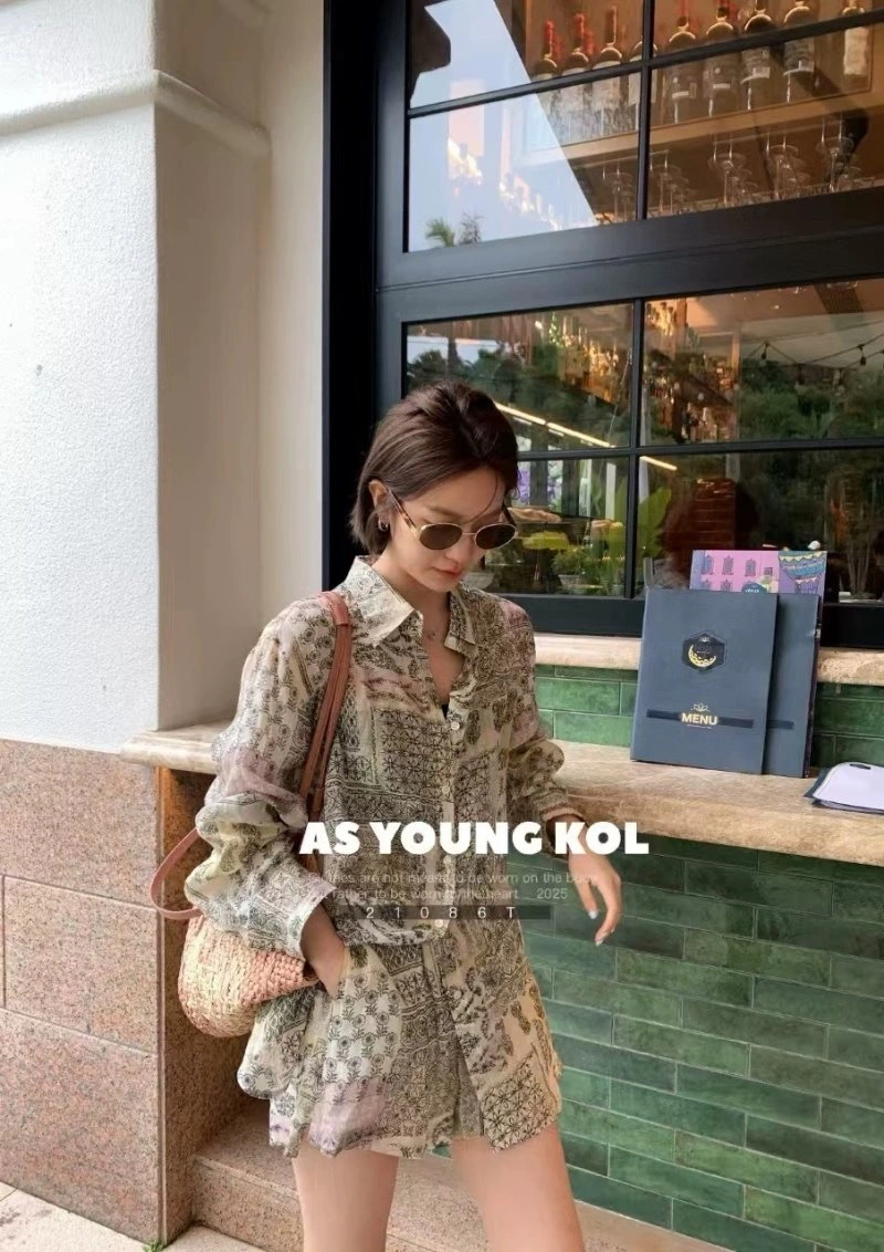 ModernLook Unclassified Brand Short Suits 152539