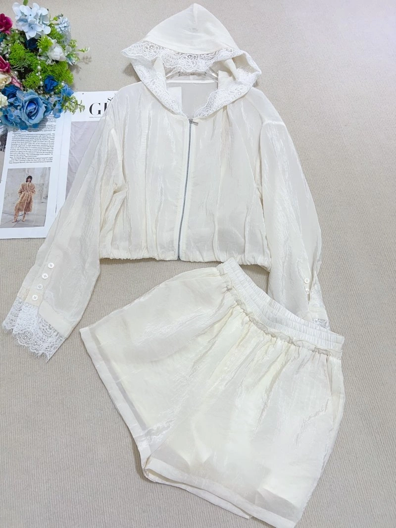Unclassified Brand Short Suits Vibrant 152565