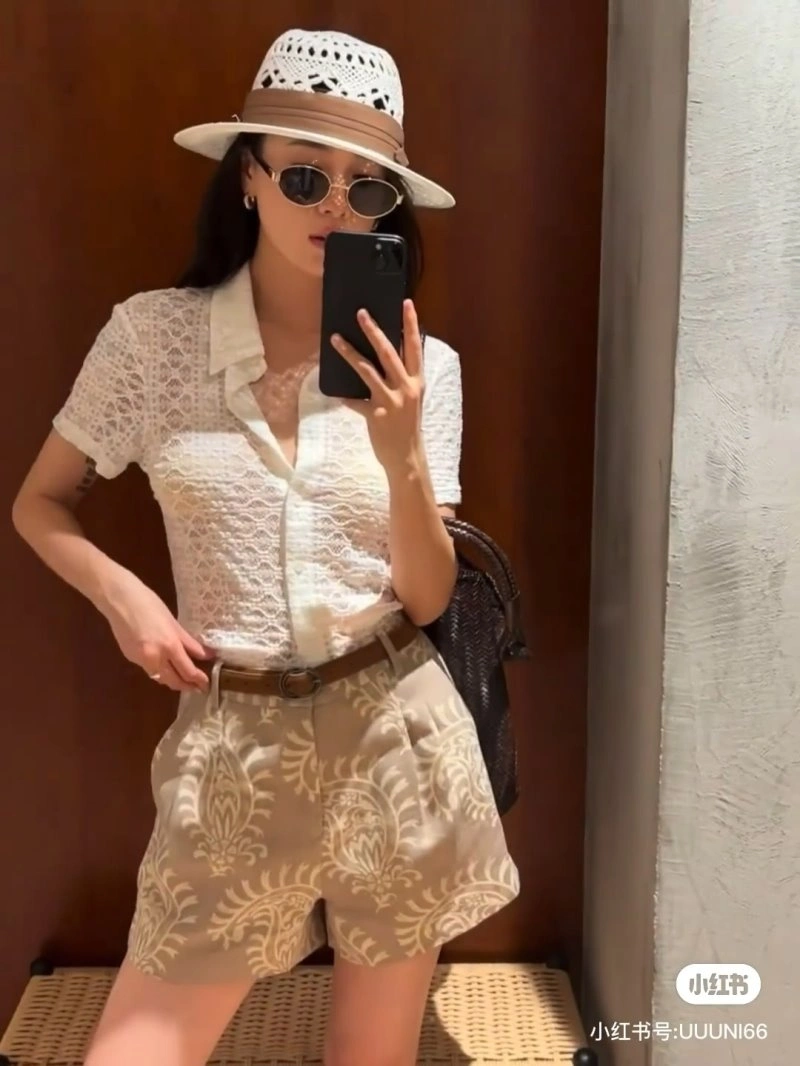 Comfortable Unclassified Brand Short Suits 152553