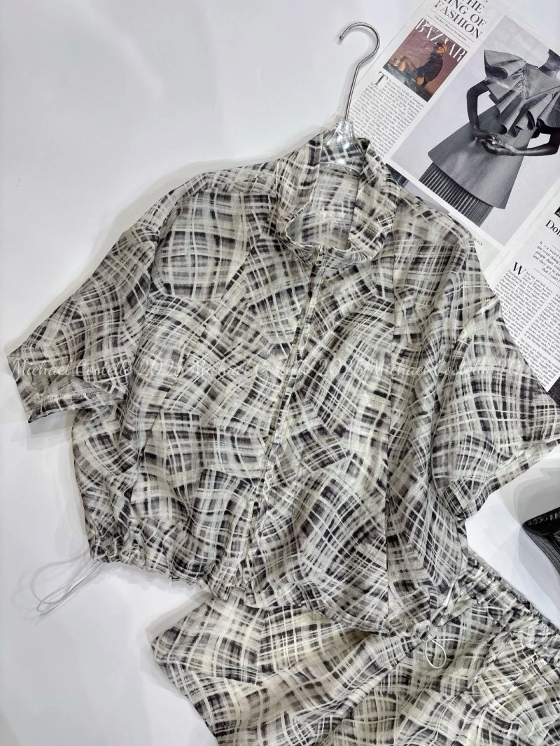WaterResistant Unclassified Brand Short Suits 152551