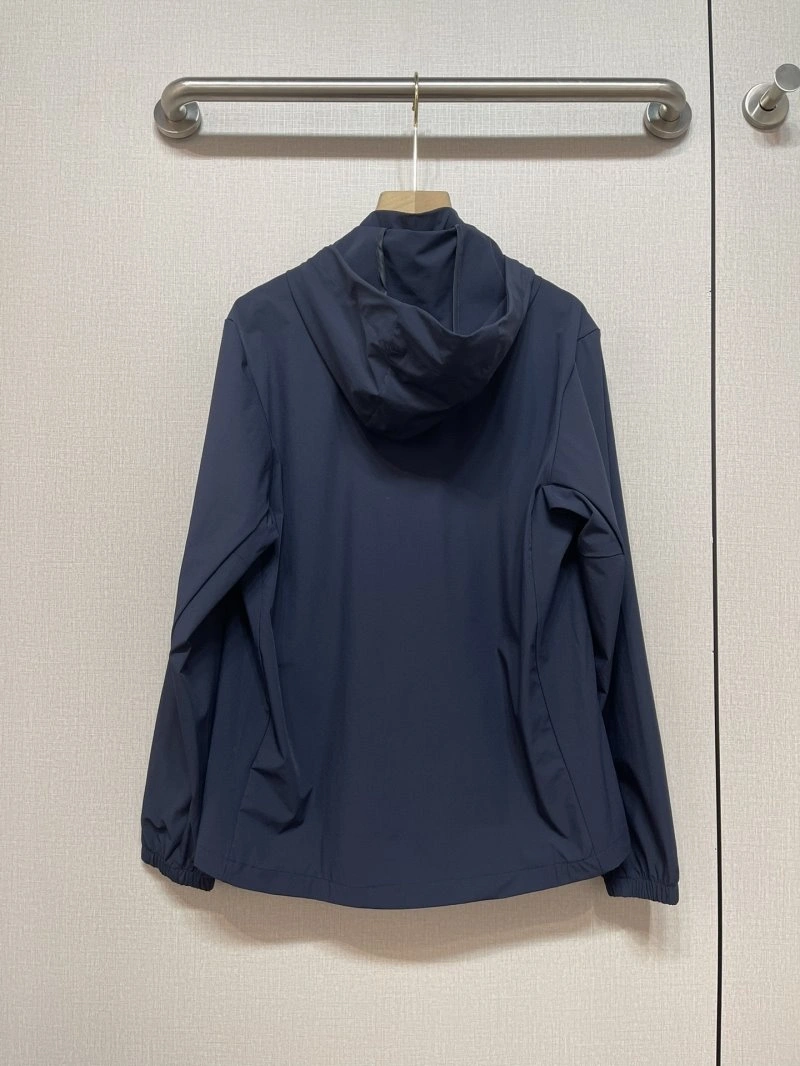 Unclassified Brand Sunscreen Jacket Snug 150406