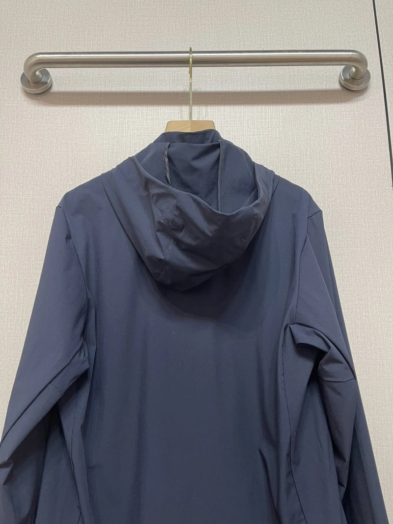 Unclassified Brand Sunscreen Jacket Snug 150406