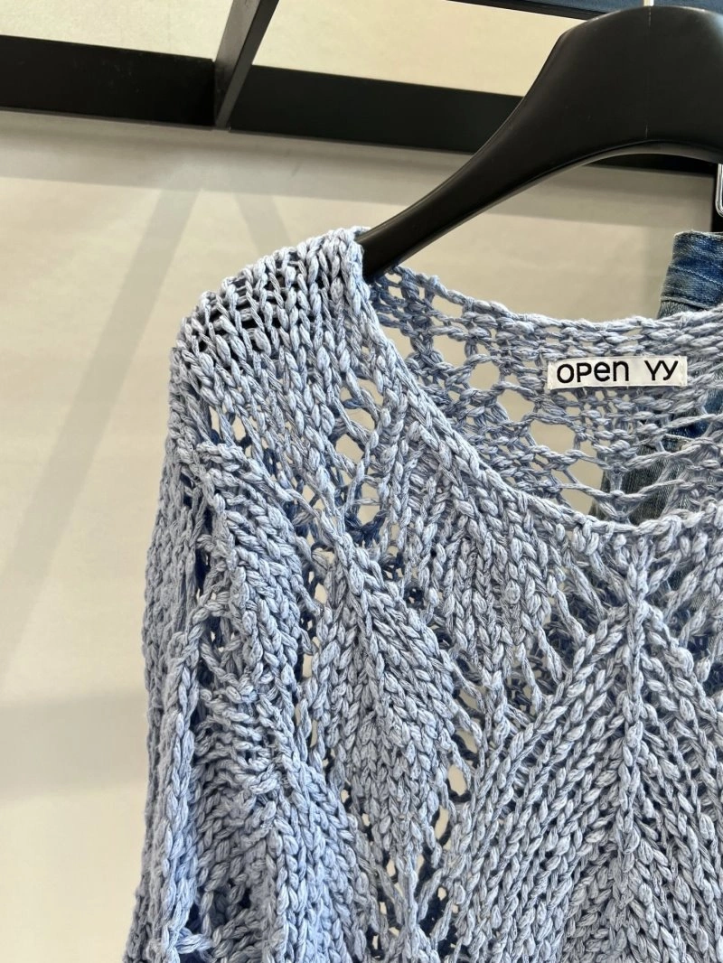 Sustainable Unclassified Brand Sweaters 150404