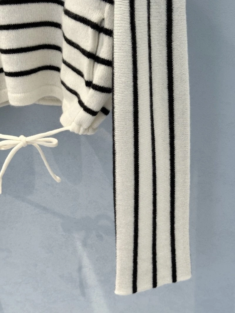 Soft Unclassified Brand Sweaters 155392