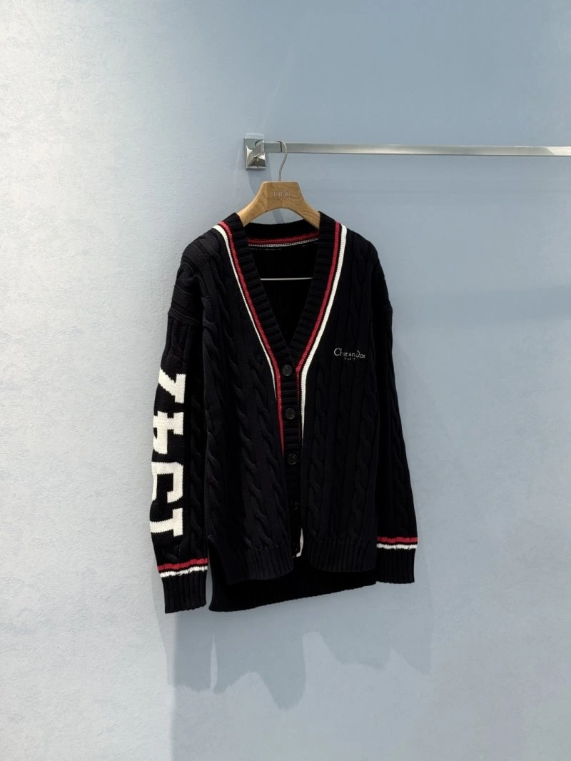 WellDesigned Unclassified Brand Sweaters 155386