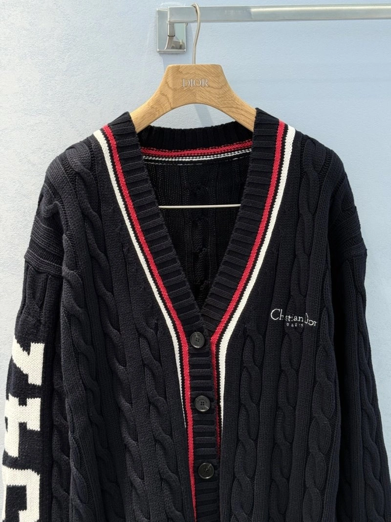 WellDesigned Unclassified Brand Sweaters 155386
