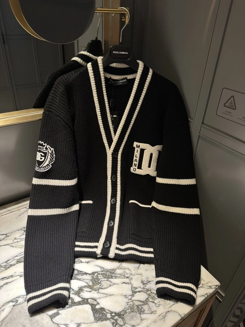 EyeCatching Unclassified Brand Sweaters 147316