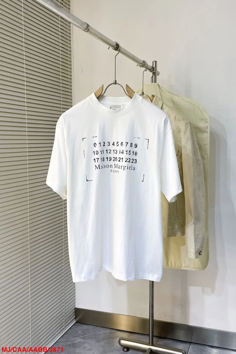 Refined Unclassified Brand T-Shirts 164026