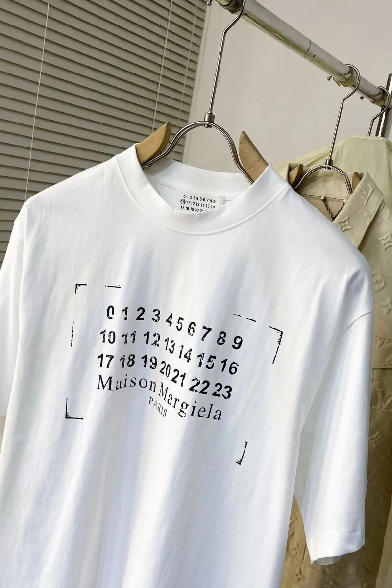 Refined Unclassified Brand T-Shirts 164026