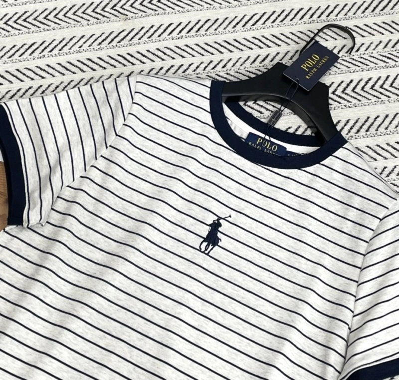 Attractive Unclassified Brand T-Shirts 152084