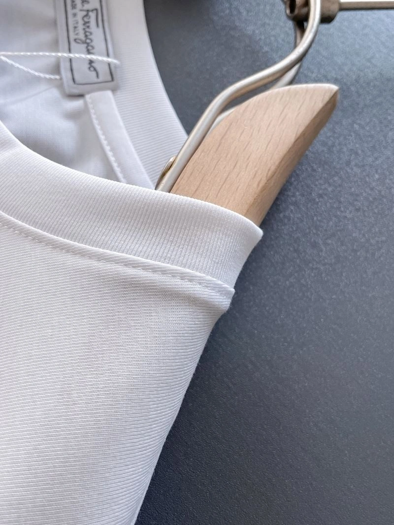Unclassified Brand T-Shirts ModernLook 162370