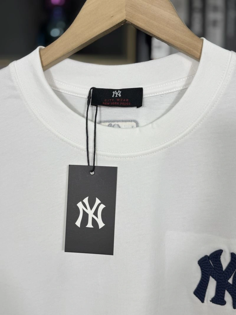Efficient Unclassified Brand T-Shirts 162361