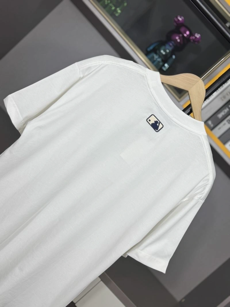 Efficient Unclassified Brand T-Shirts 162361