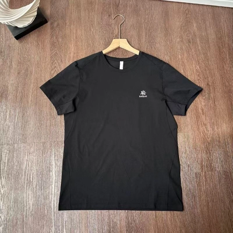 Soft Unclassified Brand T-Shirts 162355