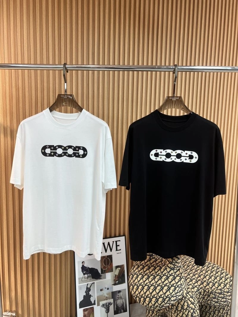 FreshLook Unclassified Brand T-Shirts 161319