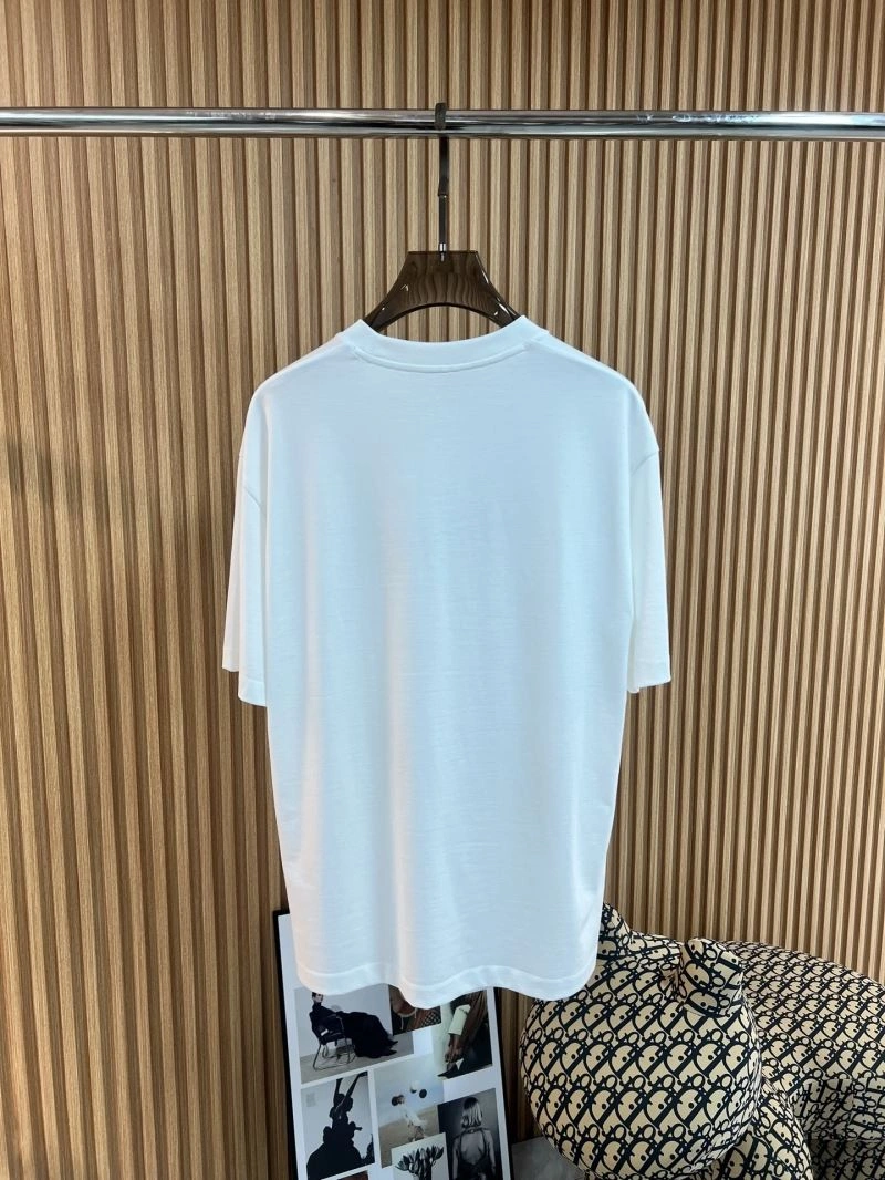 FreshLook Unclassified Brand T-Shirts 161319