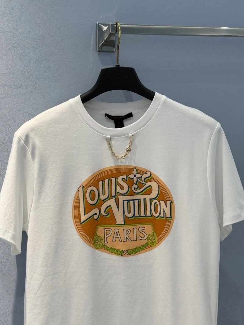 SunProtective Unclassified Brand T-Shirts 150400