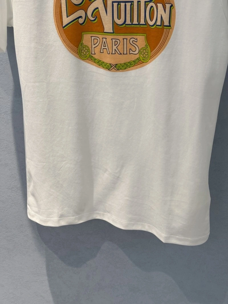 SunProtective Unclassified Brand T-Shirts 150400