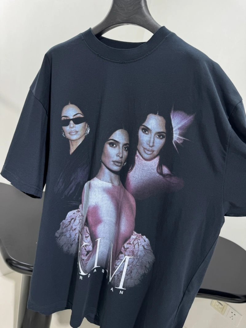 Fashionable Unclassified Brand T-Shirts 150383
