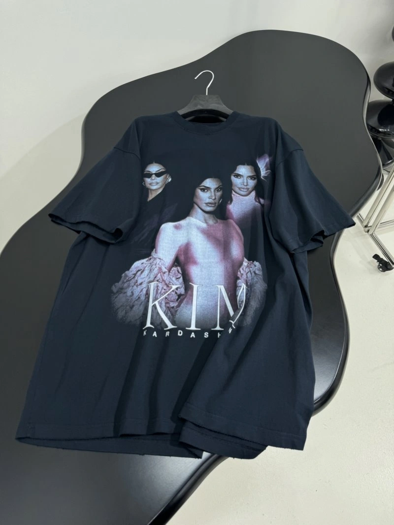 Fashionable Unclassified Brand T-Shirts 150383