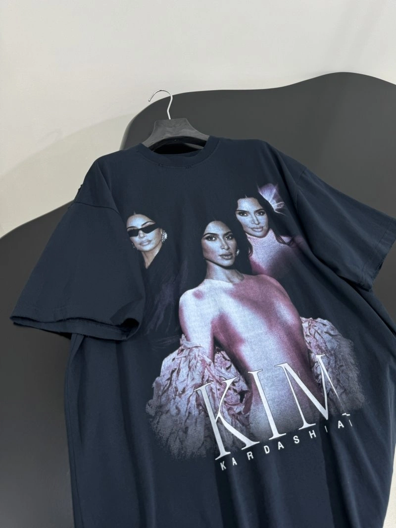 Fashionable Unclassified Brand T-Shirts 150383