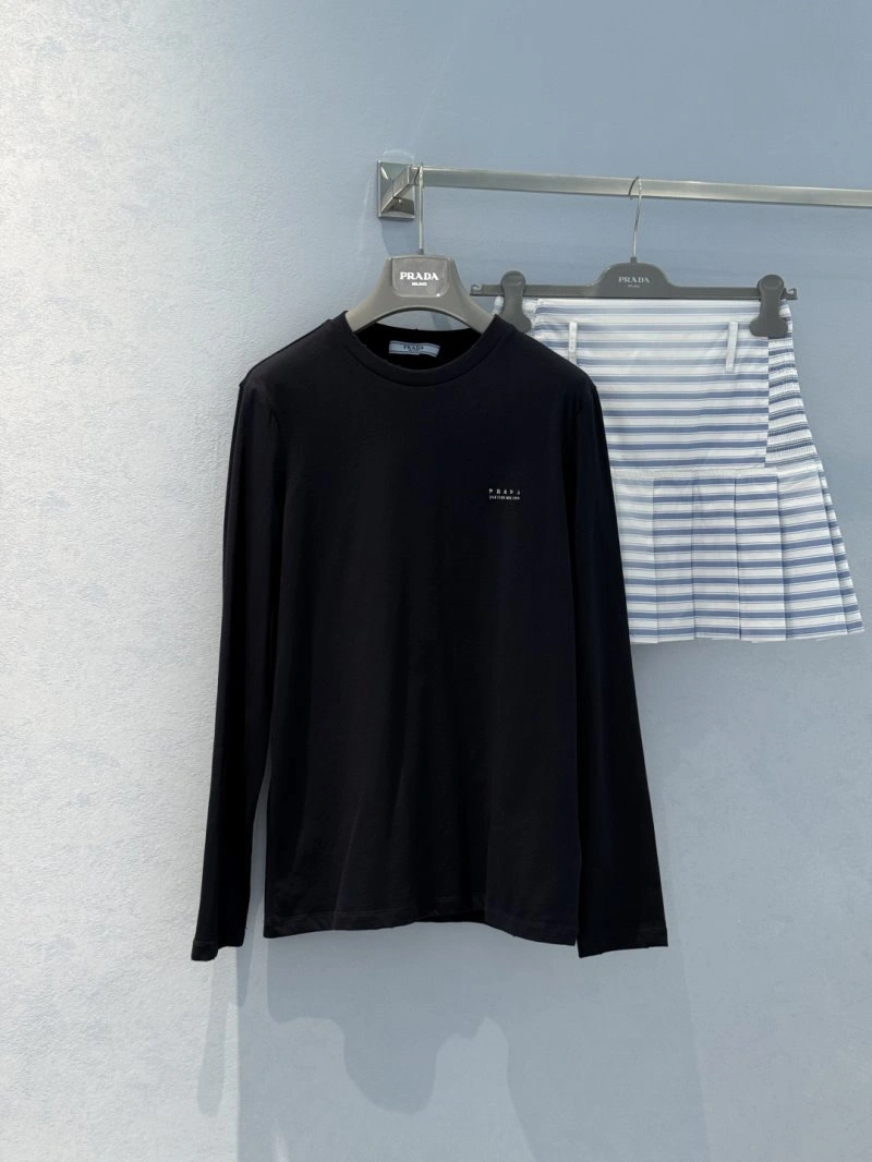 Sporty Unclassified Brand T-Shirts 150365