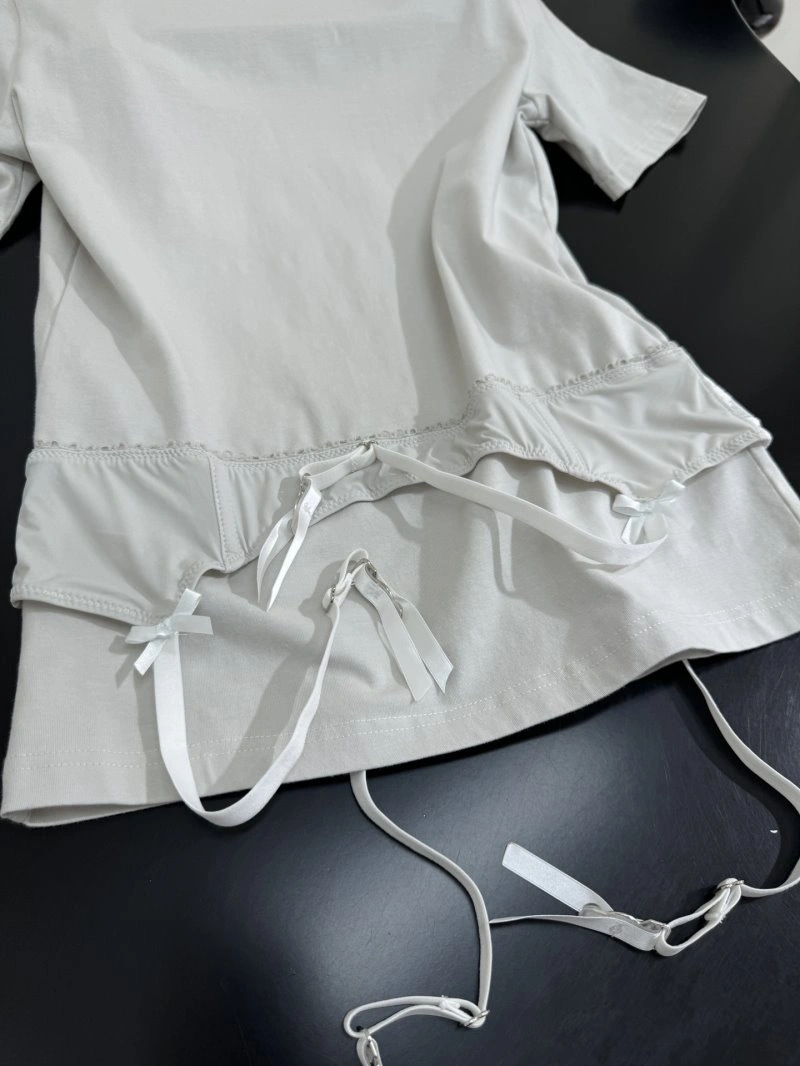 Minimalist Unclassified Brand T-Shirts 150364