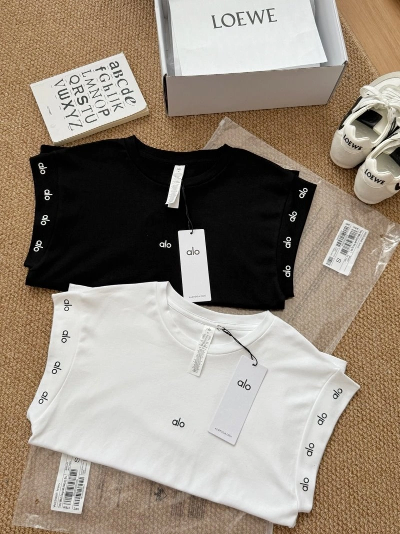 Supportive Unclassified Brand T-Shirts 150373