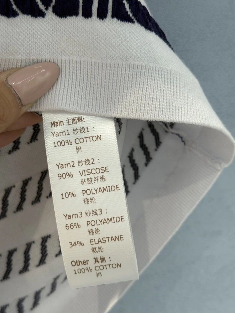 Lightweight Unclassified Brand T-Shirts 150381