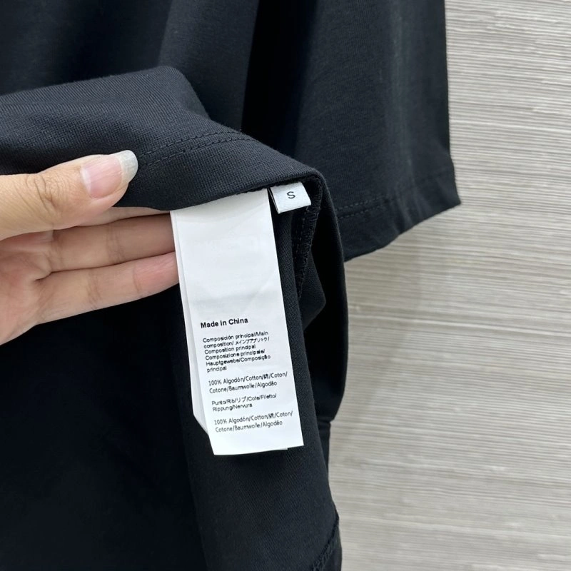 WaterResistant Unclassified Brand T-Shirts 150354