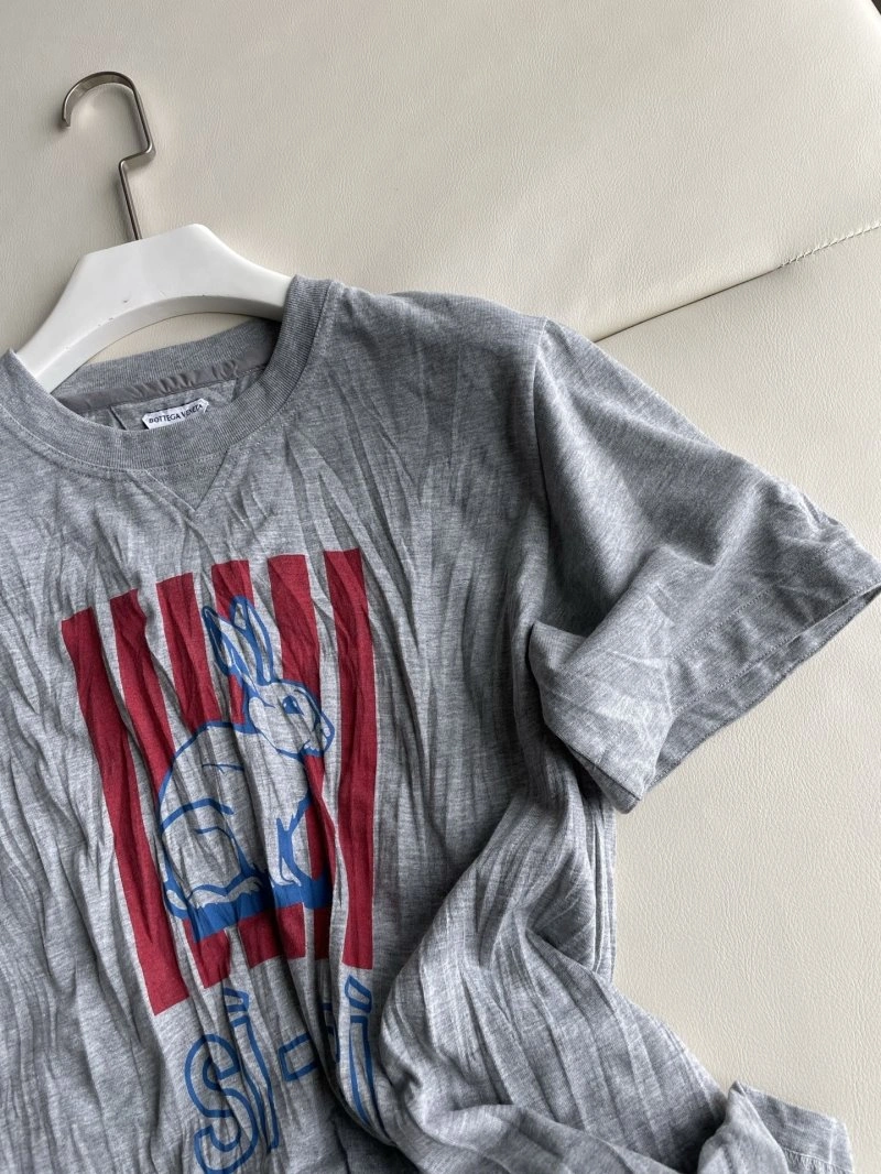 Fashionable Unclassified Brand T-Shirts 150347