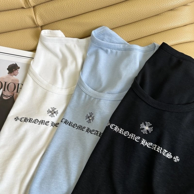 UrbanChic Unclassified Brand T-Shirts 150340