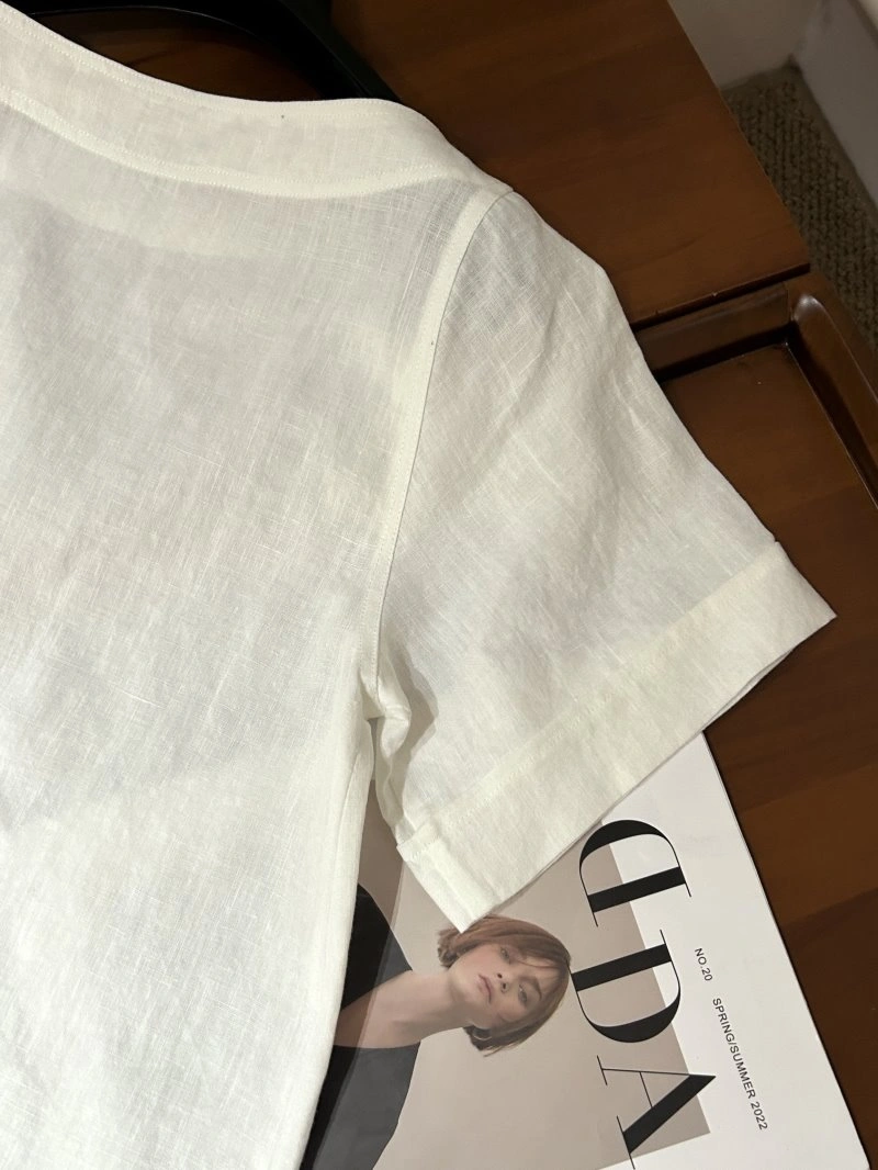 Sporty Unclassified Brand T-Shirts 150335
