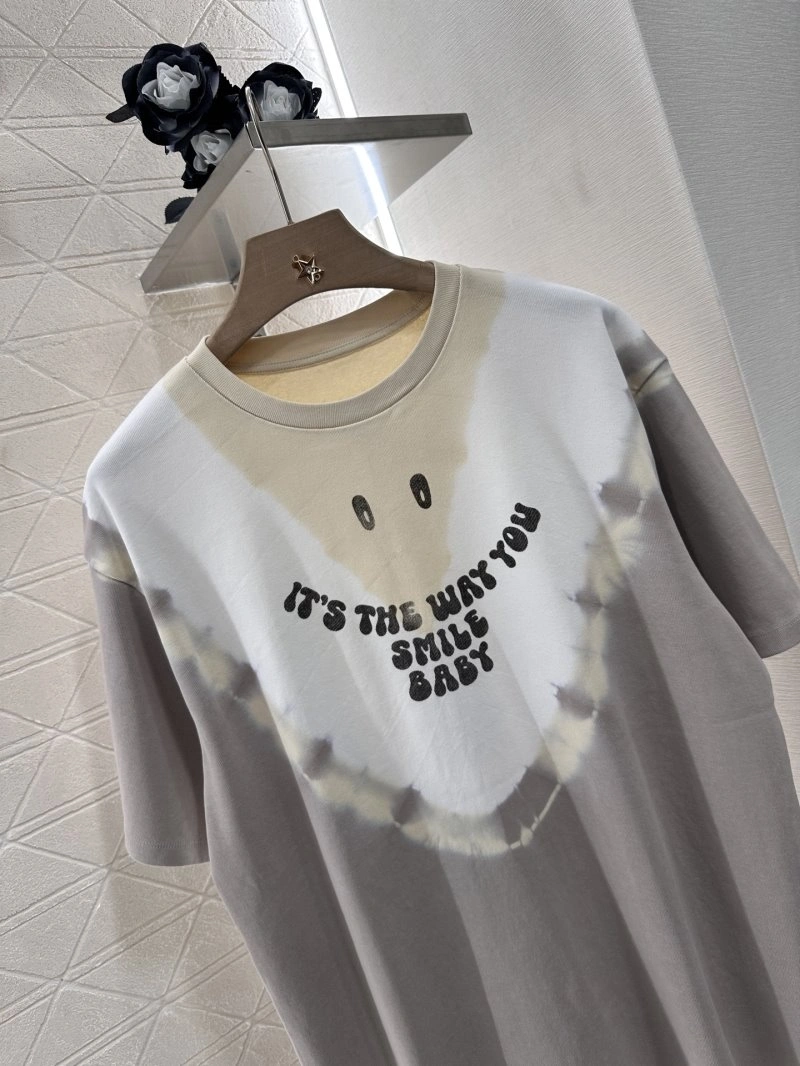 Trendsetting Unclassified Brand T-Shirts 150349