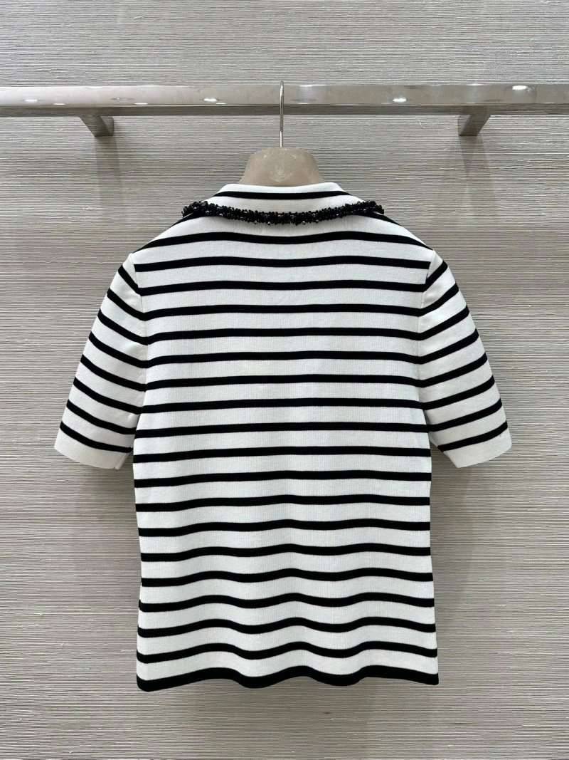 Youthful Unclassified Brand T-Shirts 150333