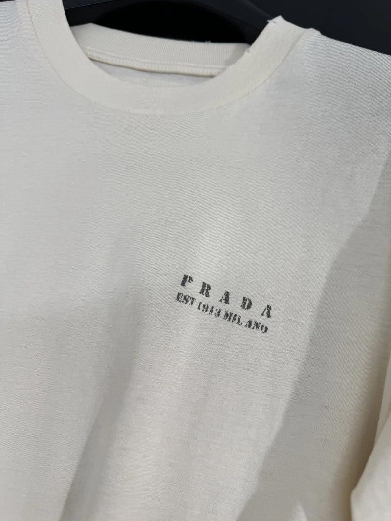 Unisex Unclassified Brand T-Shirts 150309