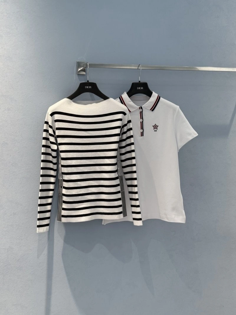 Sleek Unclassified Brand T-Shirts 150279